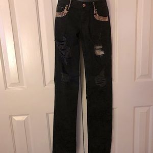 PRICE DROP NWOT A7 Swavorski Crystal / distressed black denim Jeans❤️
